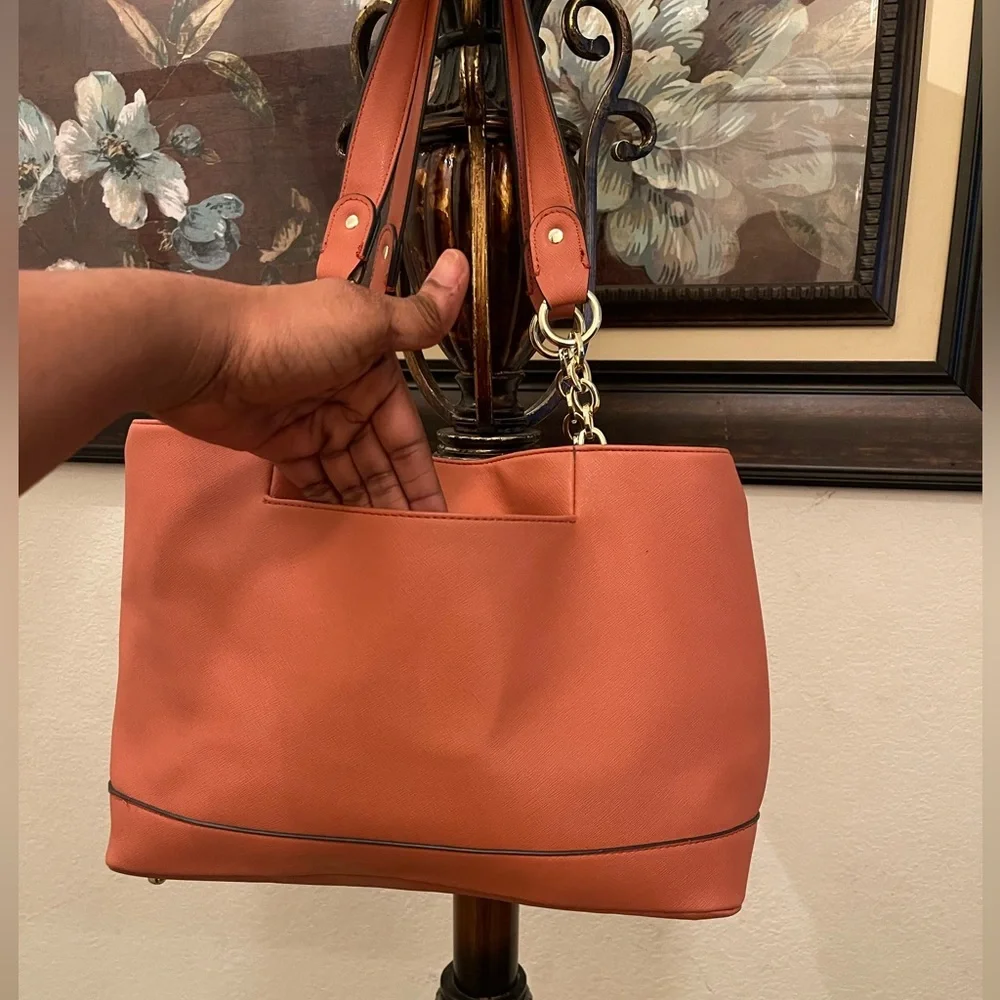 Liz Claiborne please check or picture of condition - Picture 6 of 17